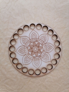 Preglejkový kruh gravírovaný na háčkovanie 3mm - Ø 10cm Mandala3