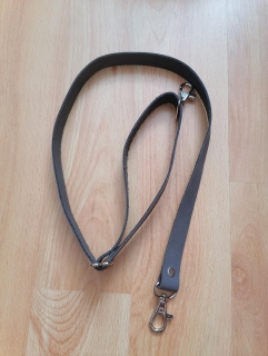 Kožená rúčka na kabelky nastaviteľná 105cm šedá - niklová karabína