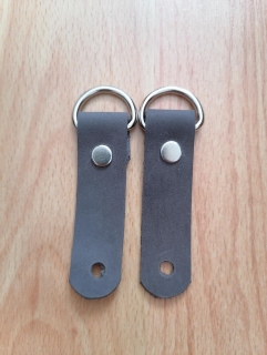 Kožený komponet na uchytenie uší na kabelky 8cm - šedý