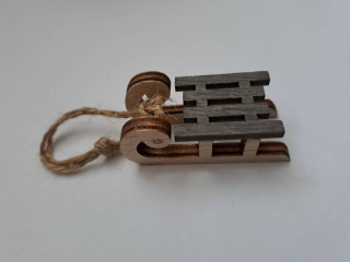 Sánky z dreva veľkosť 5cm výška 1,5cm - šedé