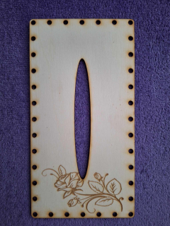 Kapesníkovník s otvorom č.3 - 25x13cm