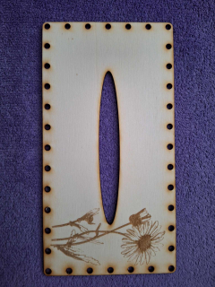Kapesníkovník s otvorom č.8- 25x13cm