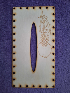 Kapesníkovník s otvorom č.11 - 25x13cm