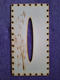 Kapesníkovník s otvorom č.15 - 25x13cm