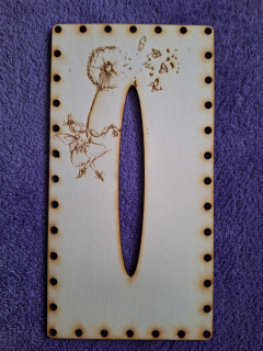 Kapesníkovník s otvorom č.18 - 25x13cm