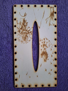 Kapesníkovník s otvorom č.19 - 25x13cm