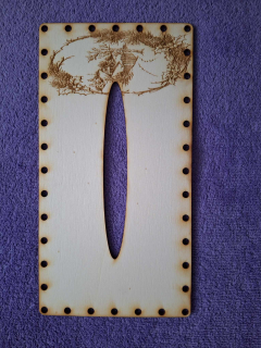 Kapesníkovník s otvorom č.38 - 25x13cm