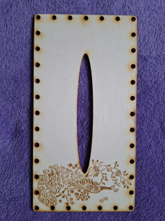 Kapesníkovník s otvorom č.54 - 25x13cm