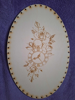 Preglejkové dno gravírované elipsa 3mm - 23x17cm Hodiny s kvetmi1